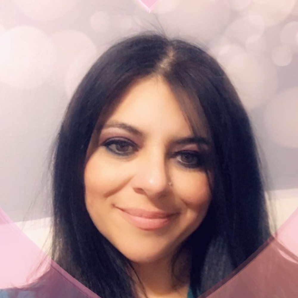 Meet your Posher, Delila m.